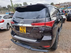 Toyota Fortuner 2018 Black