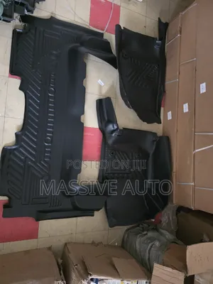 100 Series Toyota Land Cruiser 5d Mats/ 5d Car Mats