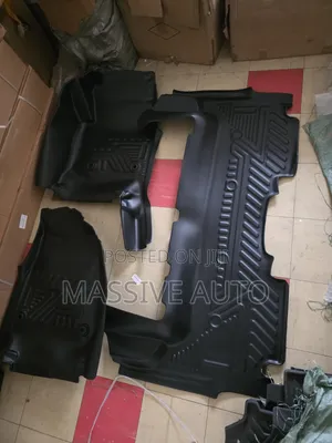 100 Series Toyota Land Cruiser 5d Mats/ 5d Car Mats