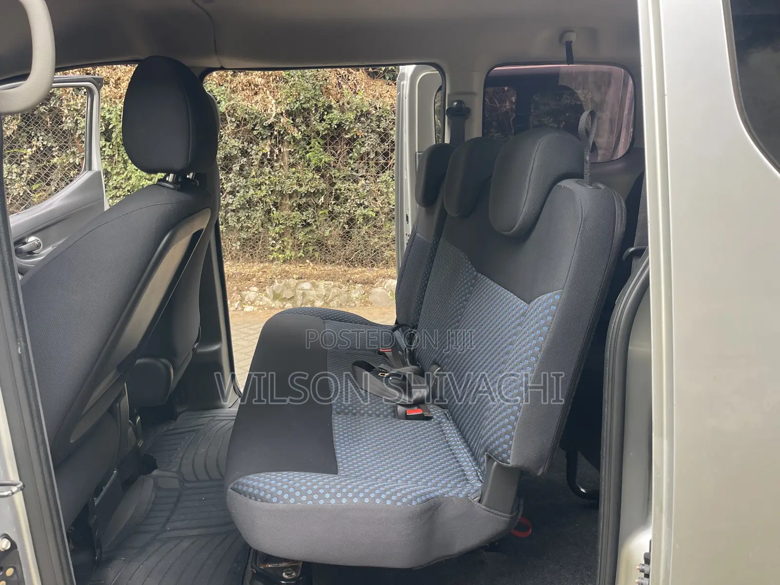 Nissan NV200 2011 Silver