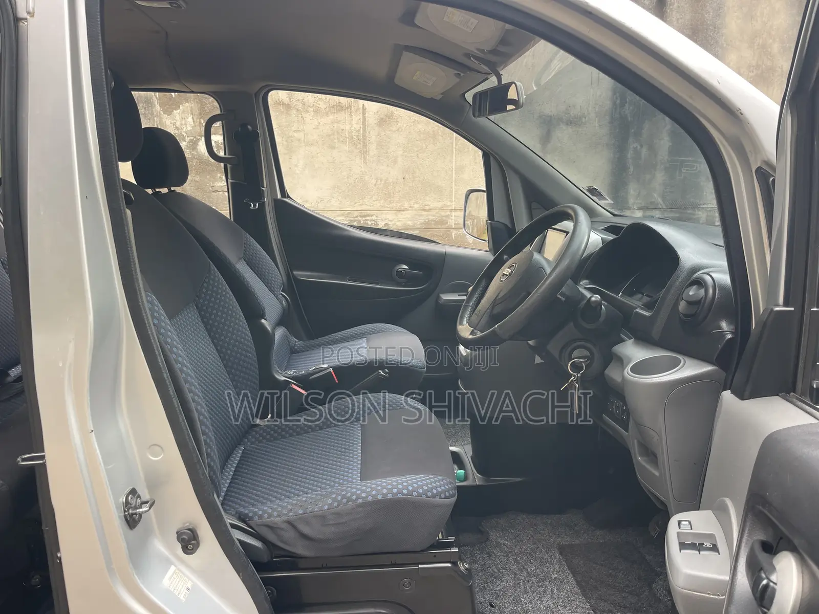 Nissan NV200 2011 Silver