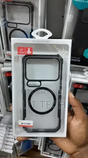 Xiaomi 17 Pro Magnetic Airbag Shockproof Case