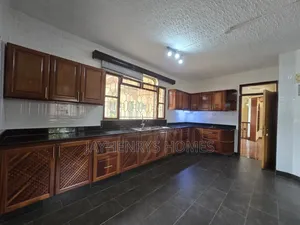 5bdrm House in Runda for sale