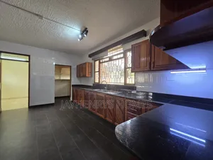 5bdrm House in Runda for sale