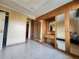 4bdrm Maisonette in South C for sale