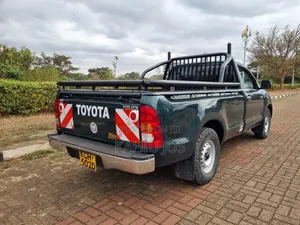 Toyota Hilux 2009 Green