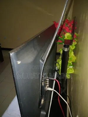 Samsung 43" Smart TV