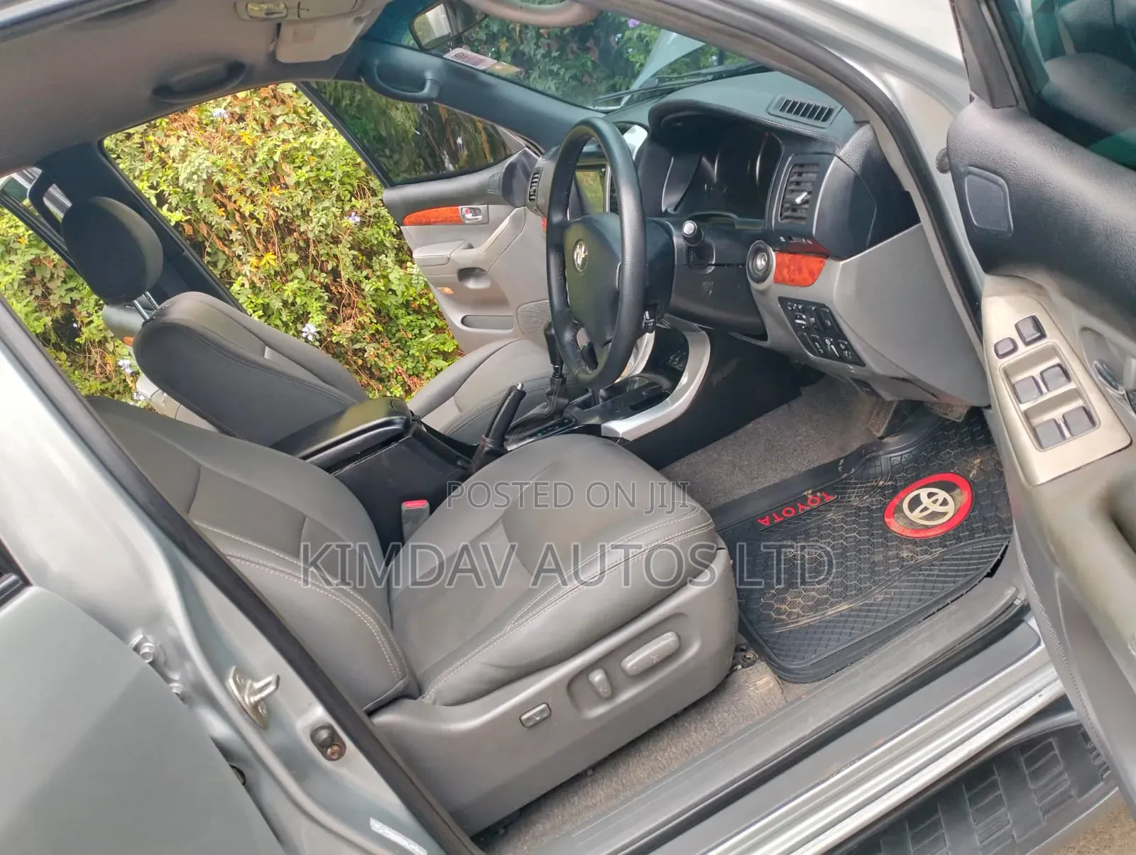 Toyota Land Cruiser Prado 3.0 D-4D 5dr 2006 Gray