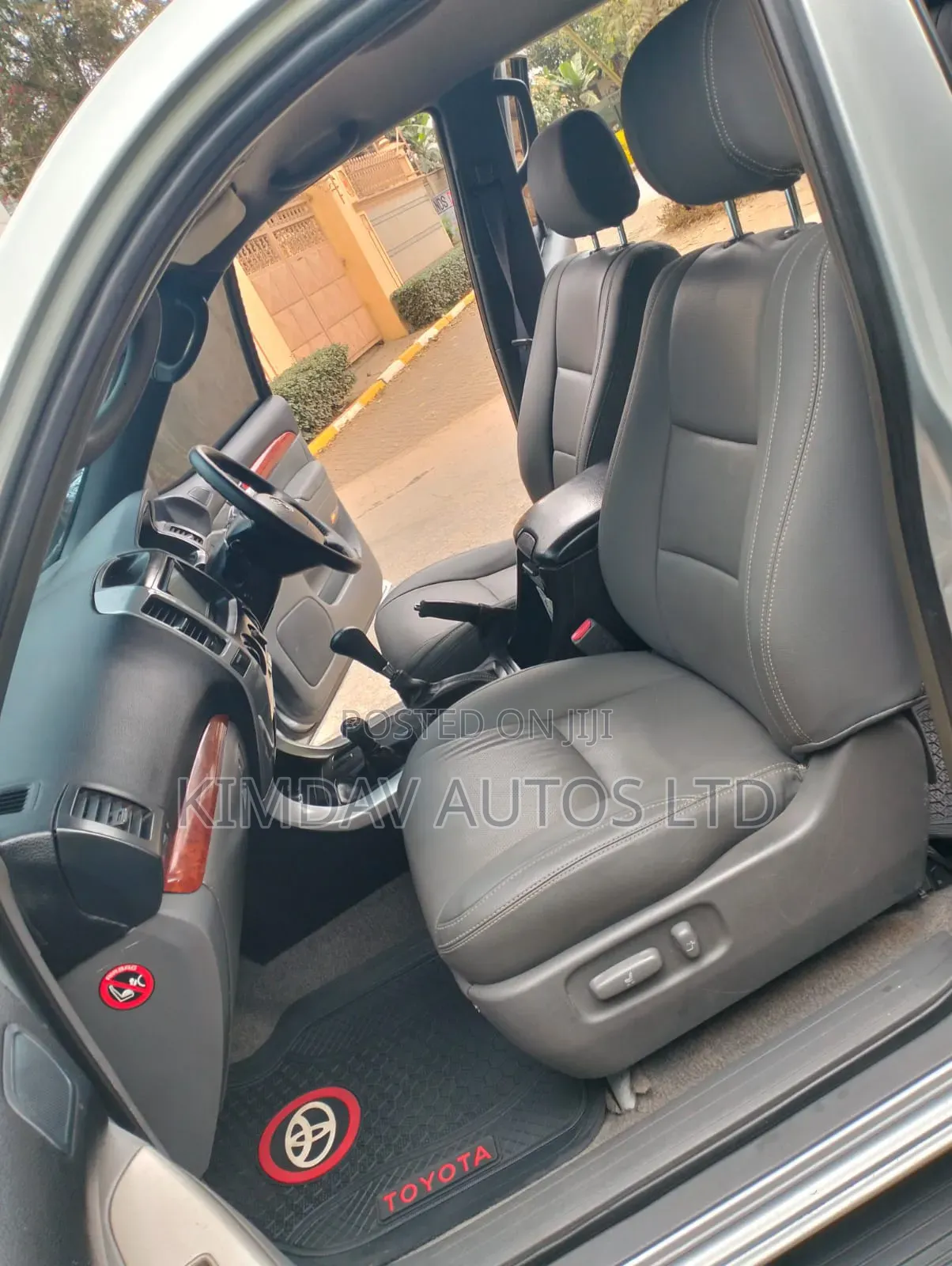 Toyota Land Cruiser Prado 3.0 D-4D 5dr 2006 Gray