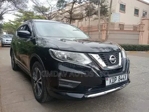 Nissan X-Trail 2.0 Petrol FWD 2018 Black