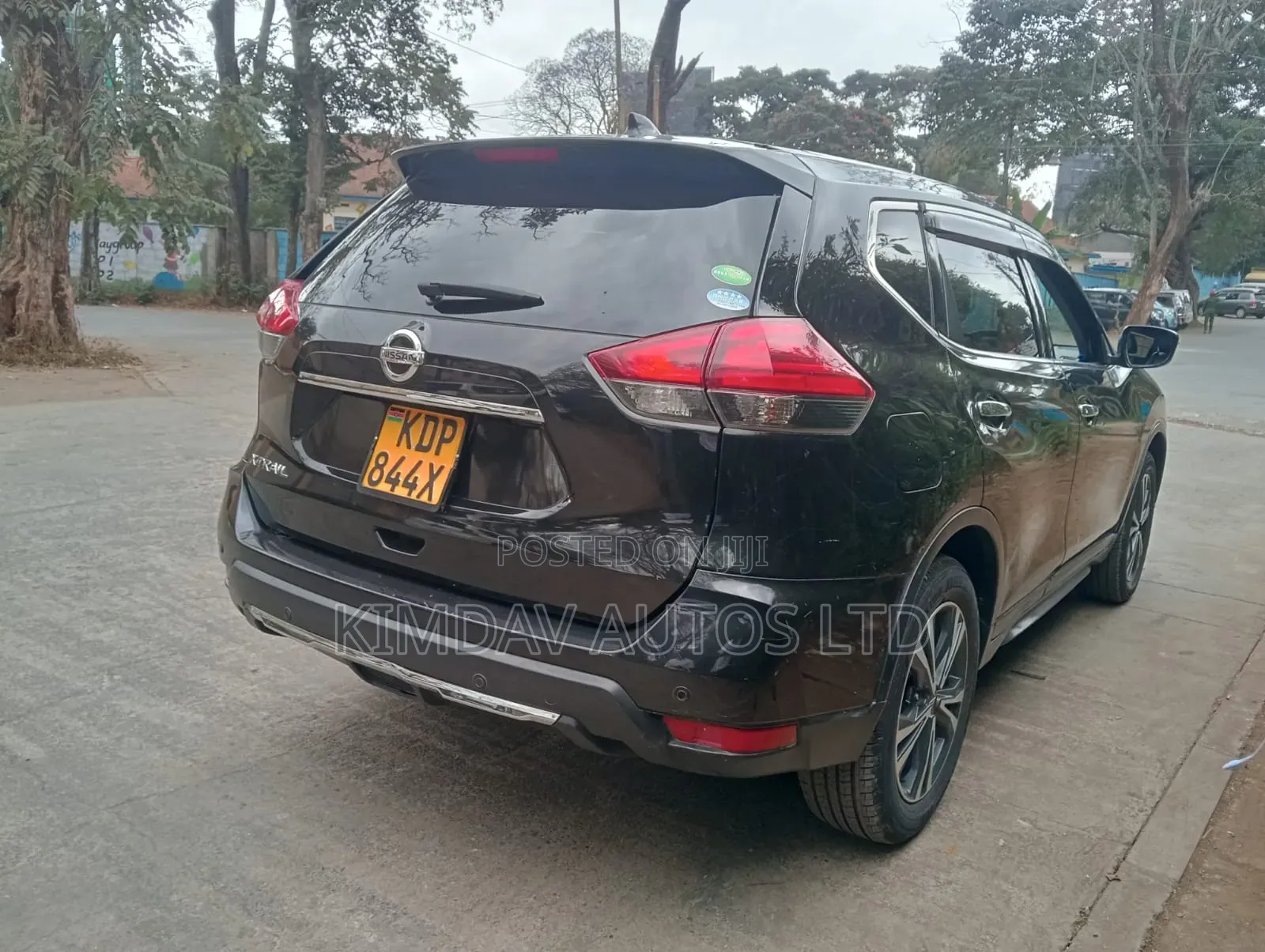 Nissan X-Trail 2.0 Petrol FWD 2018 Black