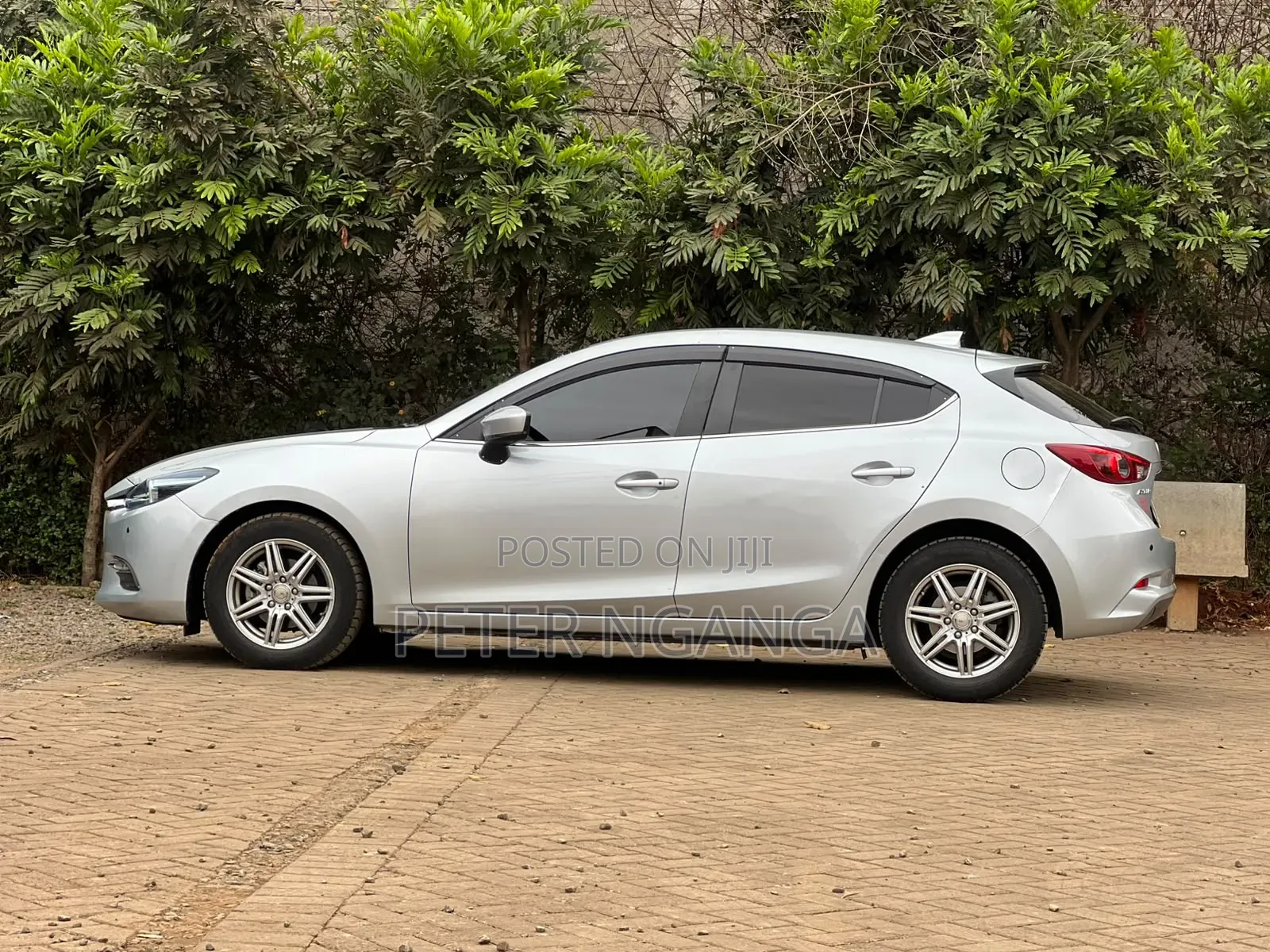Mazda Axela 2018 Gray