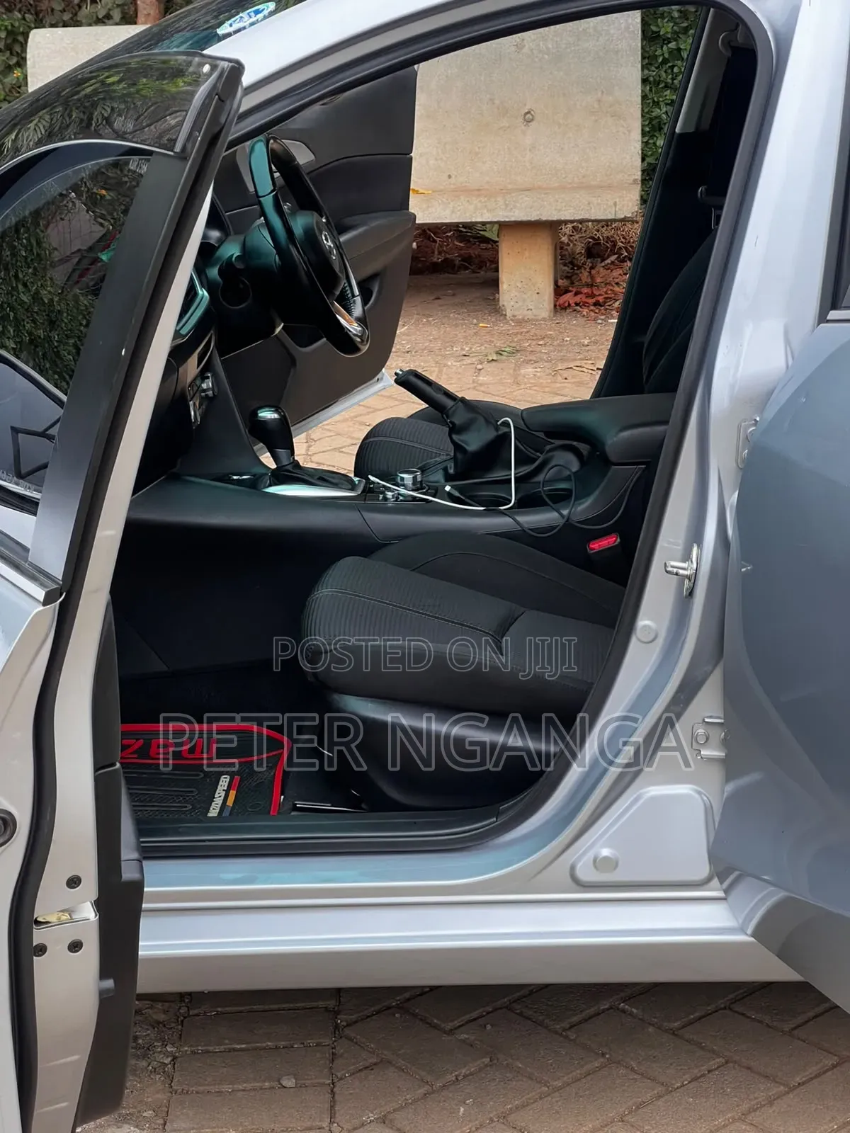 Mazda Axela 2018 Gray