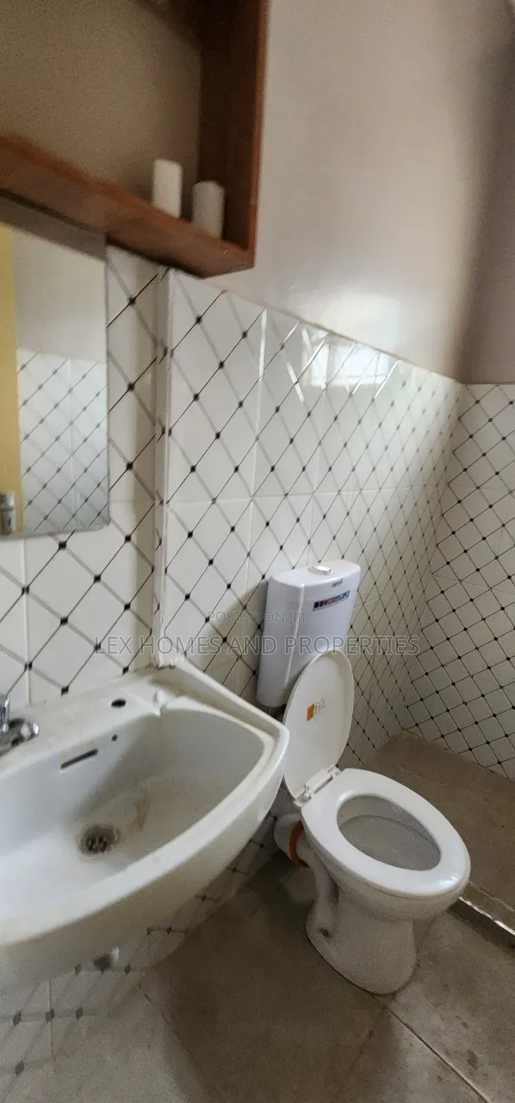 2bdrm Bungalow in Nkoroi for rent