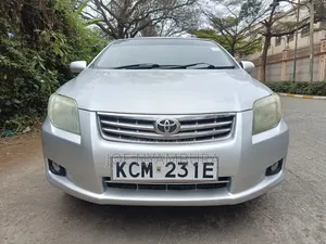 Toyota Axio 2010 Silver