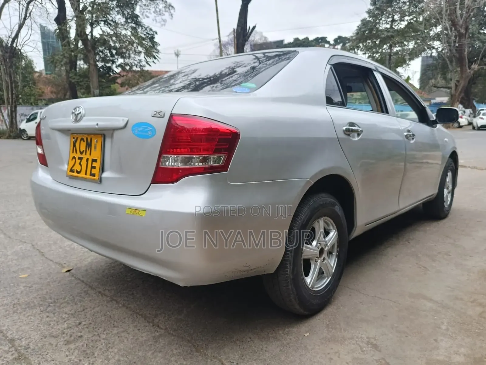 Toyota Axio 2010 Silver