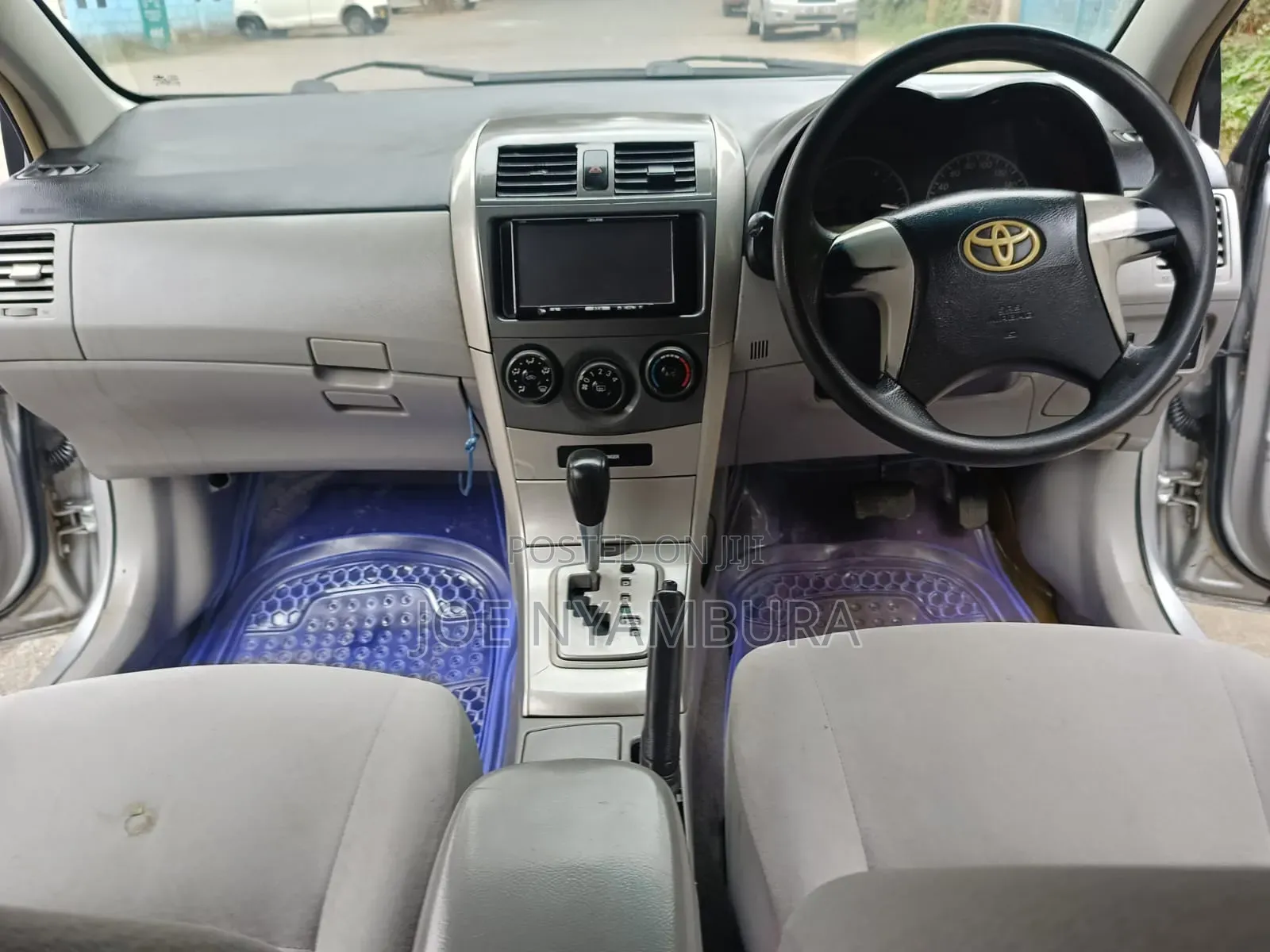 Toyota Axio 2010 Silver