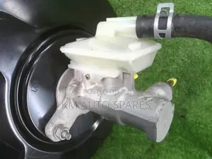 Toyota Vellfire Brake Booster/Master Cylinder.