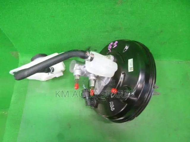 Toyota Voxy Brake Booster/Master Cylinder, New Model.