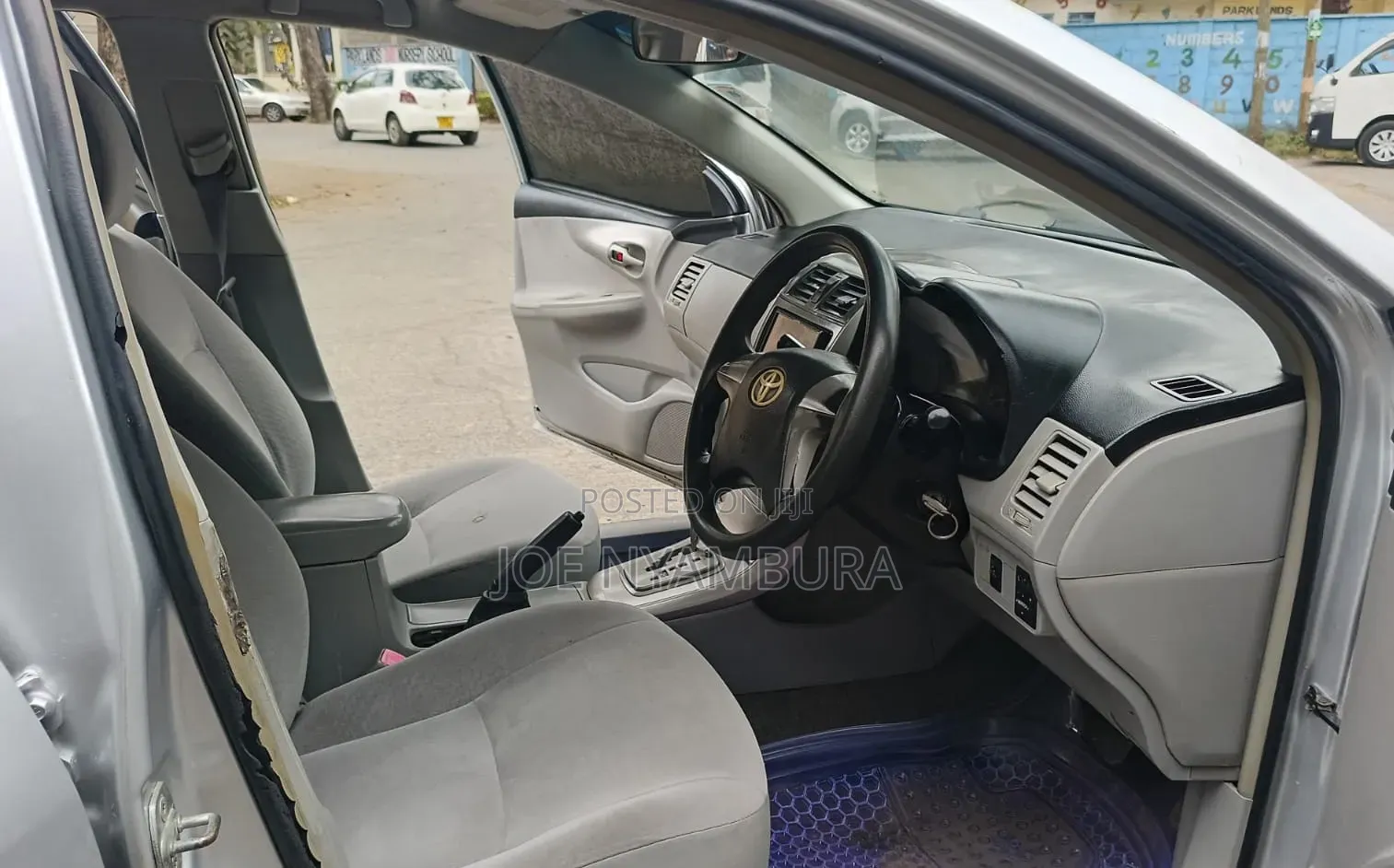 Toyota Axio 2010 Silver