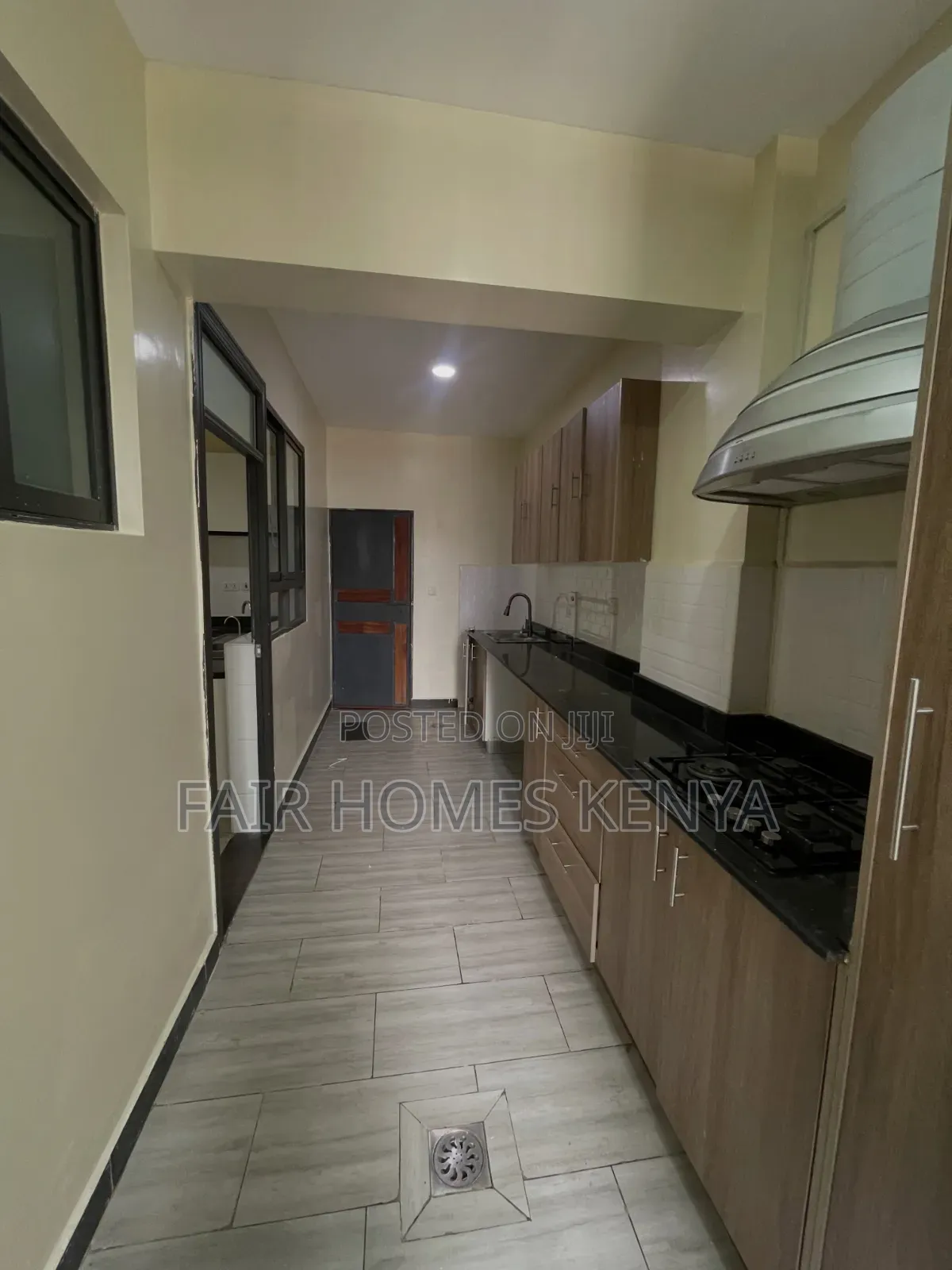 4bdrm Apartment in Gitanga Road, Valley Arcade for rent