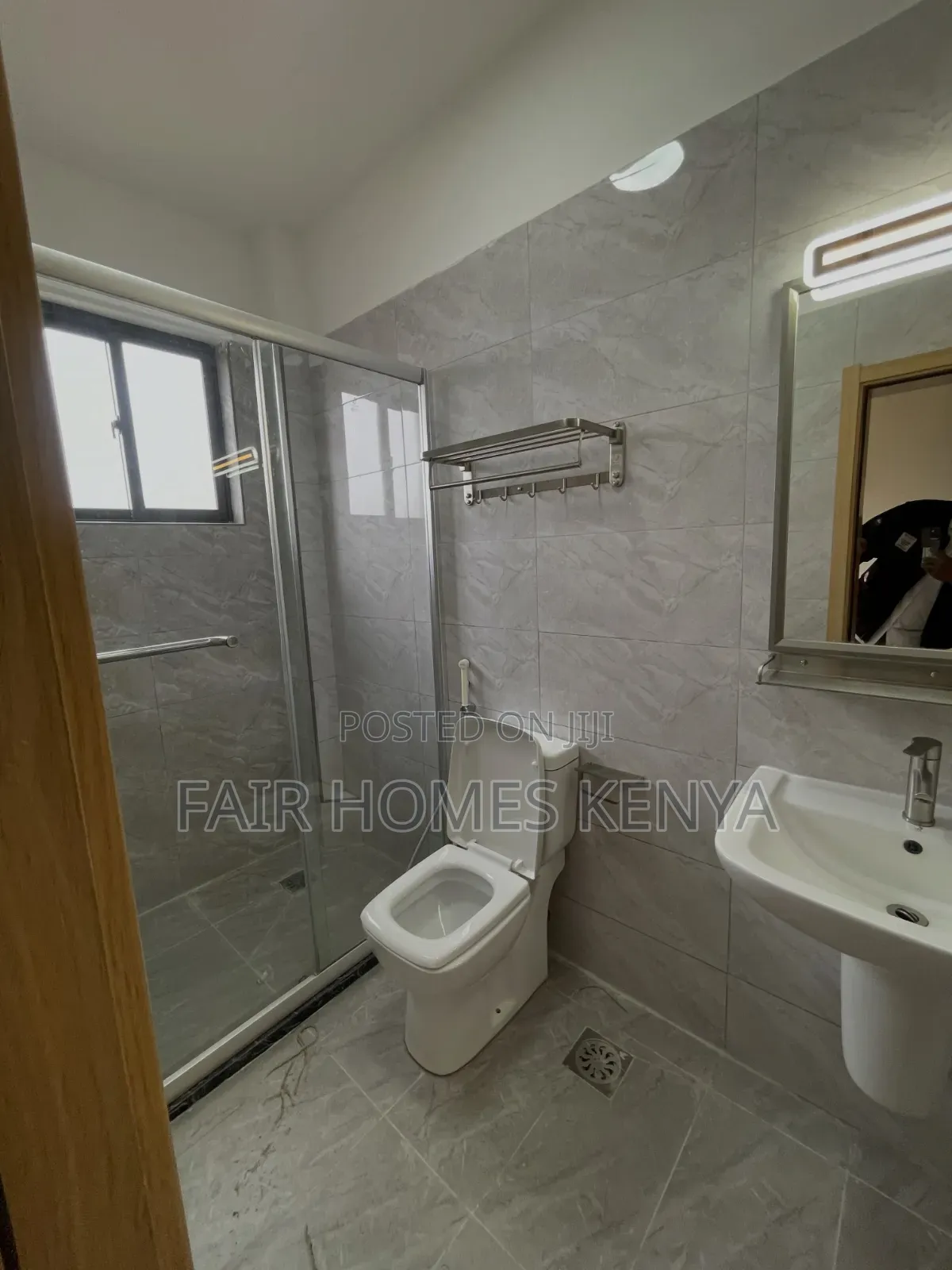 4bdrm Apartment in Gitanga Road, Valley Arcade for rent