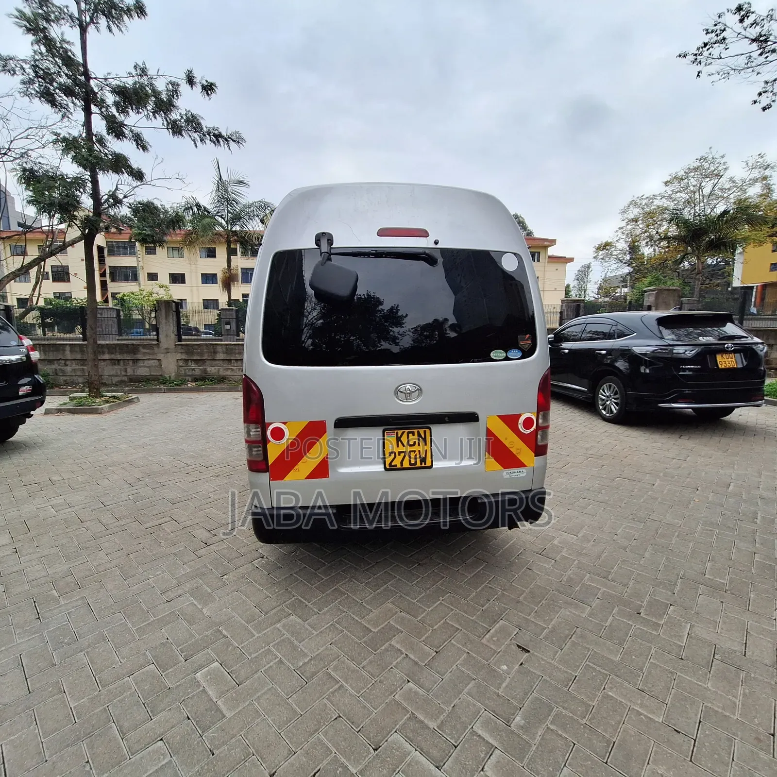 Toyota HiAce 2012 Silver