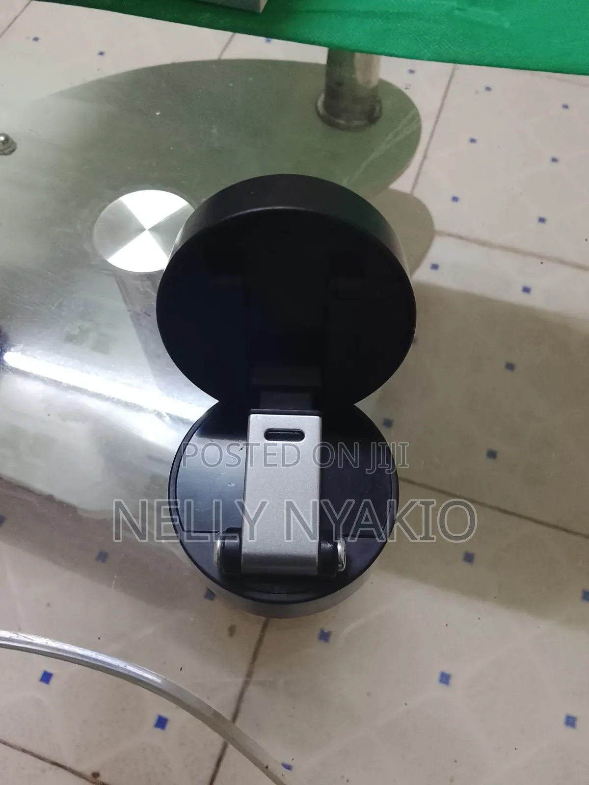 Vacuum Magnetic Phone Holder for Car-Suction