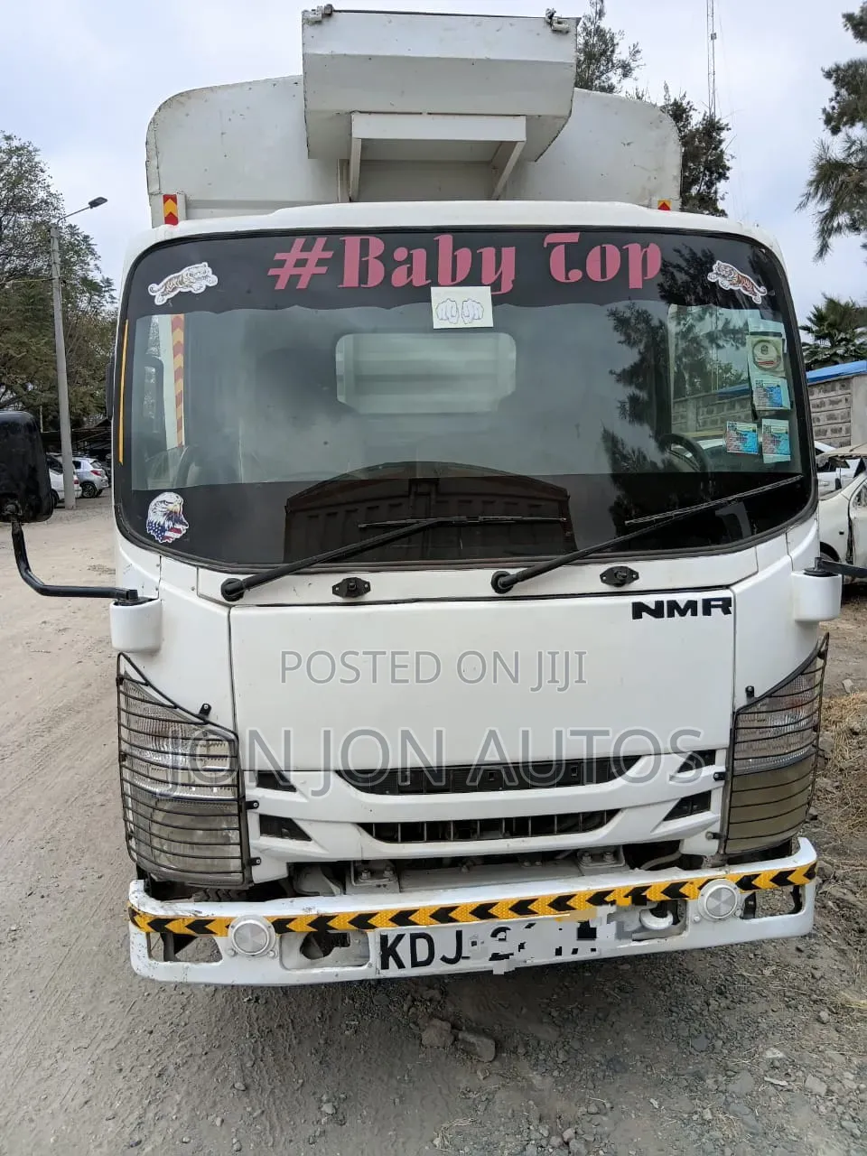 Isuzu NMR Local