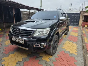 Toyota Hilux 3.0 D-4D 4x4 2015 Black