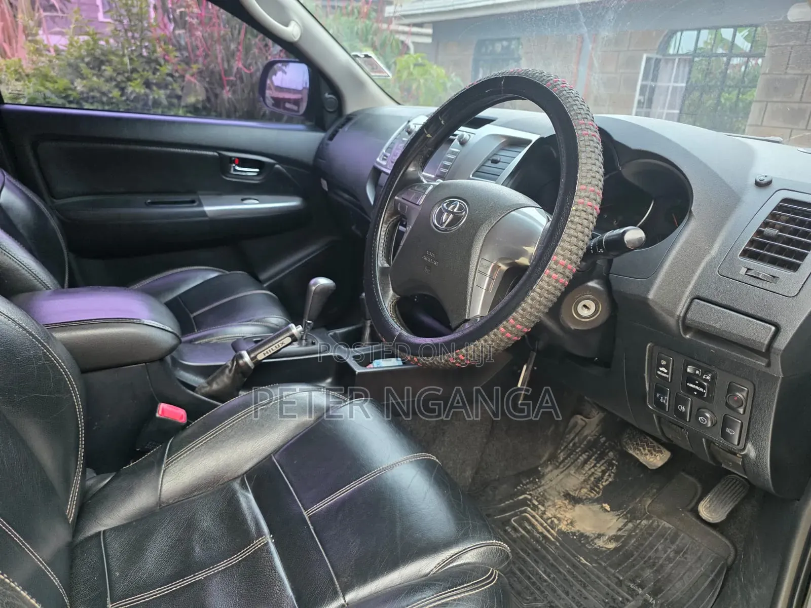 Toyota Hilux 3.0 D-4D 4x4 2015 Black