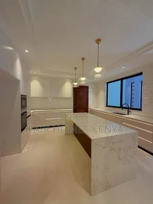 5bdrm Townhouse / Terrace in Lavington Green, Muthangari for rent
