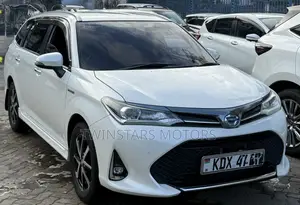 Toyota Corolla Fielder 1.5 Hybrid FWD 2019 White