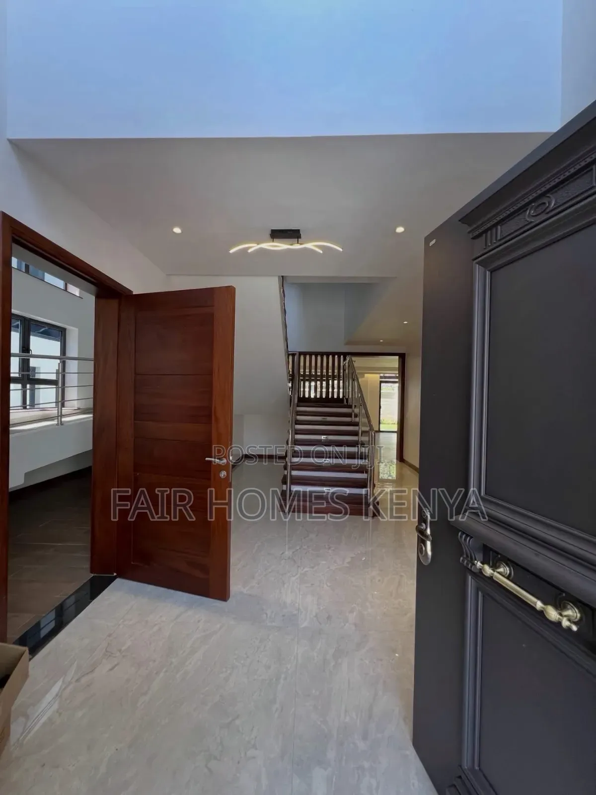 5bdrm Townhouse / Terrace in Lavington Green, Muthangari for rent