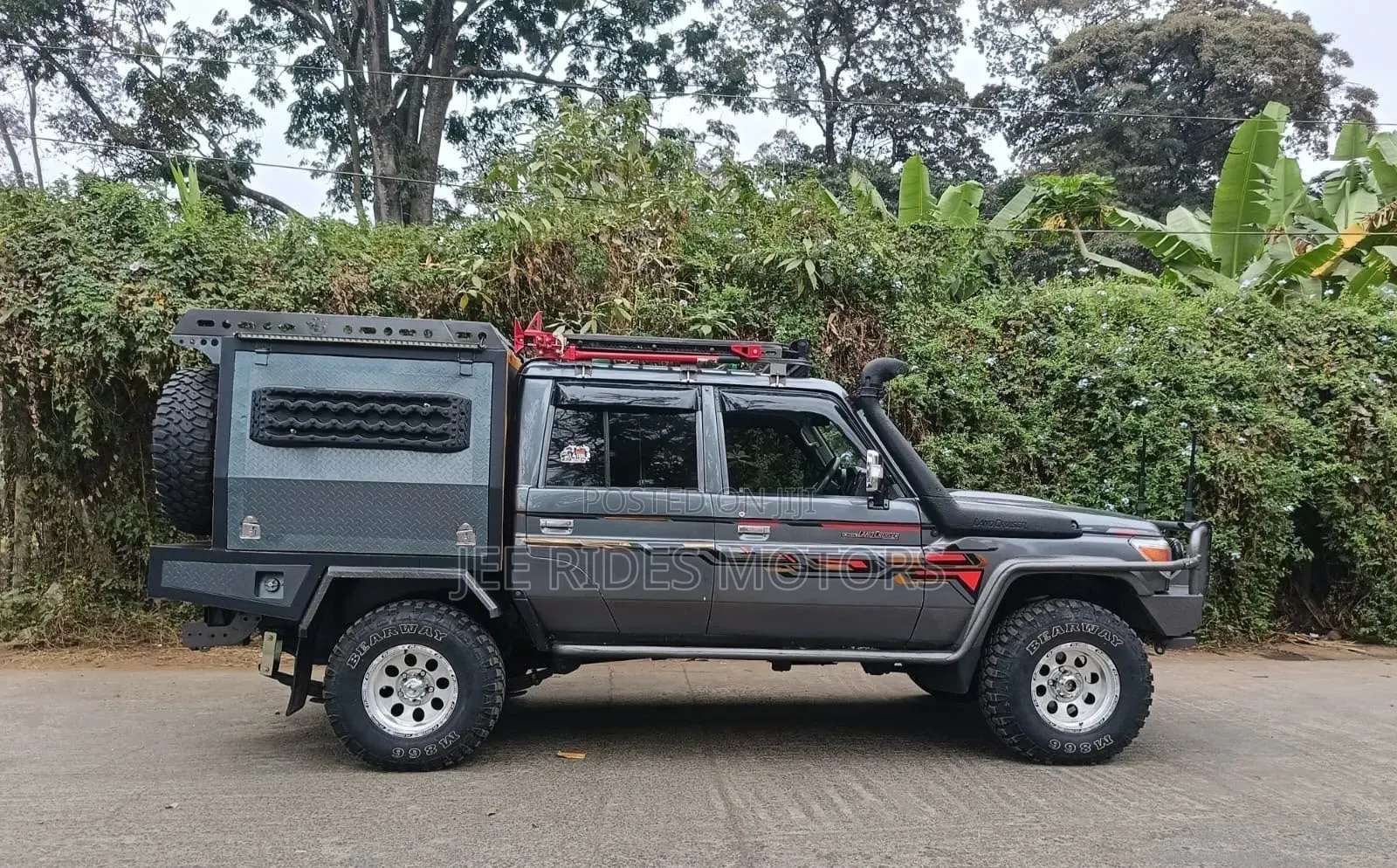 Toyota Land Cruiser 79 Series 2014 White