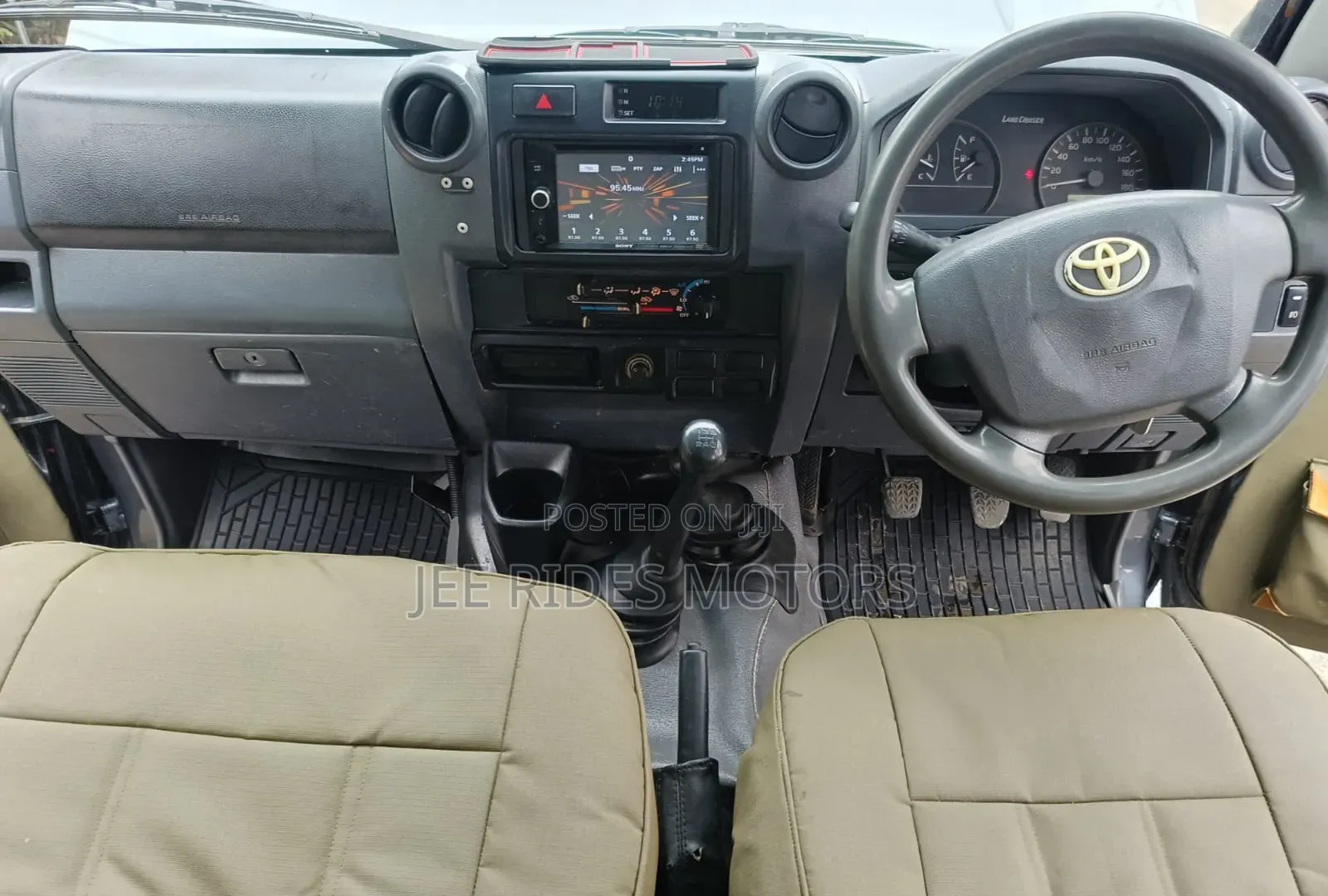 Toyota Land Cruiser 79 Series 2014 White