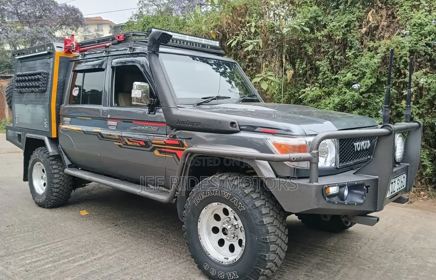 Toyota Land Cruiser 79 Series 2014 White