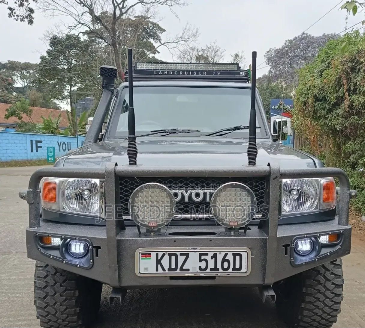 Toyota Land Cruiser 79 Series 2014 White