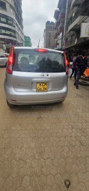 Nissan Note 2010 Silver