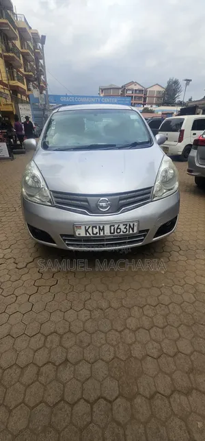 Nissan Note 2010 Silver