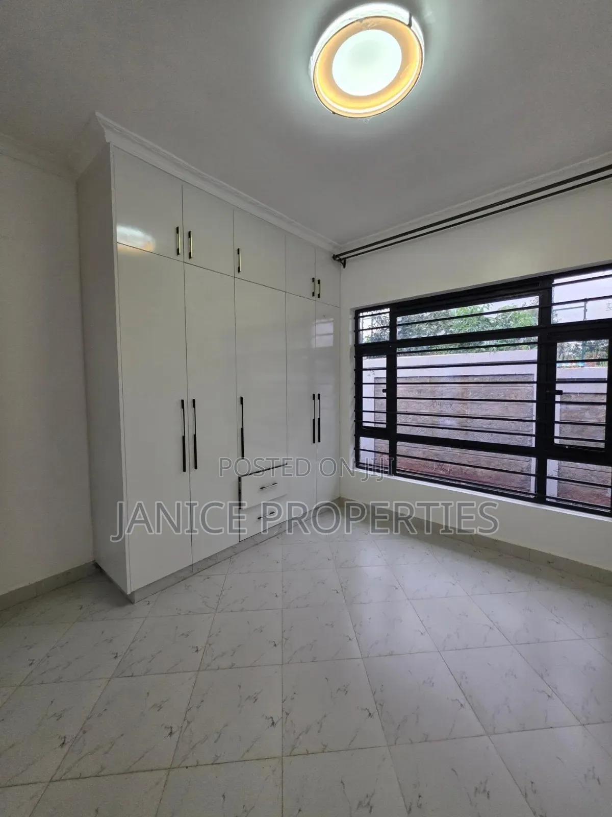 4bdrm Bungalow in Elite Estate, Kimbo for sale