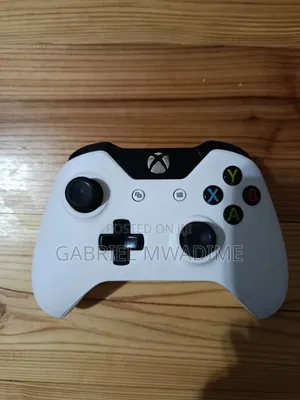 Xbone 1s 1tb W/1 Game
