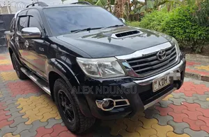 Toyota Hilux 2015 Black