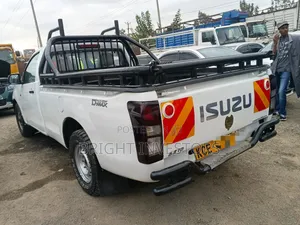 Isuzu D-MAX 2011 White