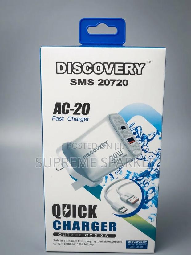 USB-C and USB-A
Fast Charger 20W Discovery - thumbnail 2