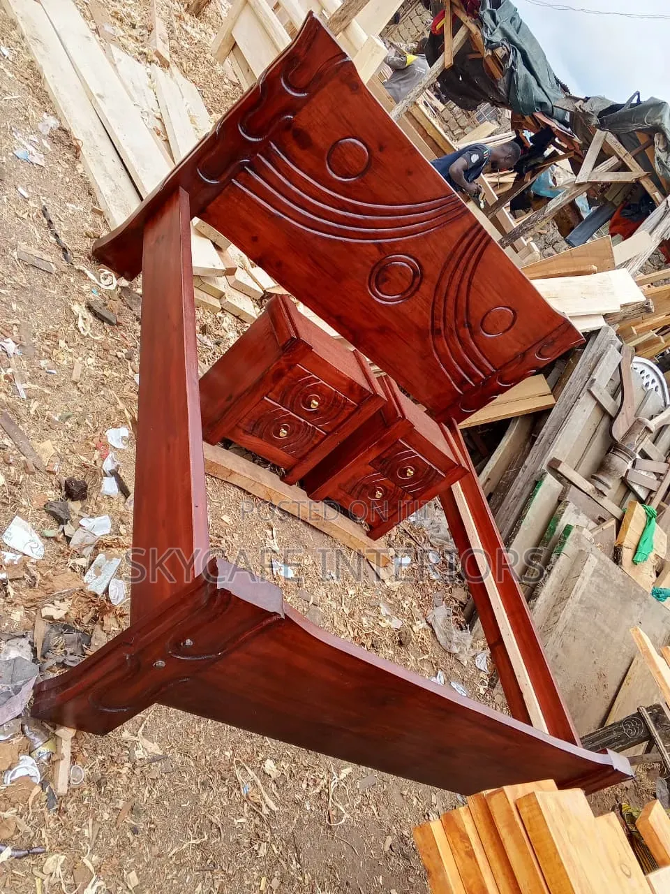 Mahogany Hardwood 5by6 With 2 Side Drawers