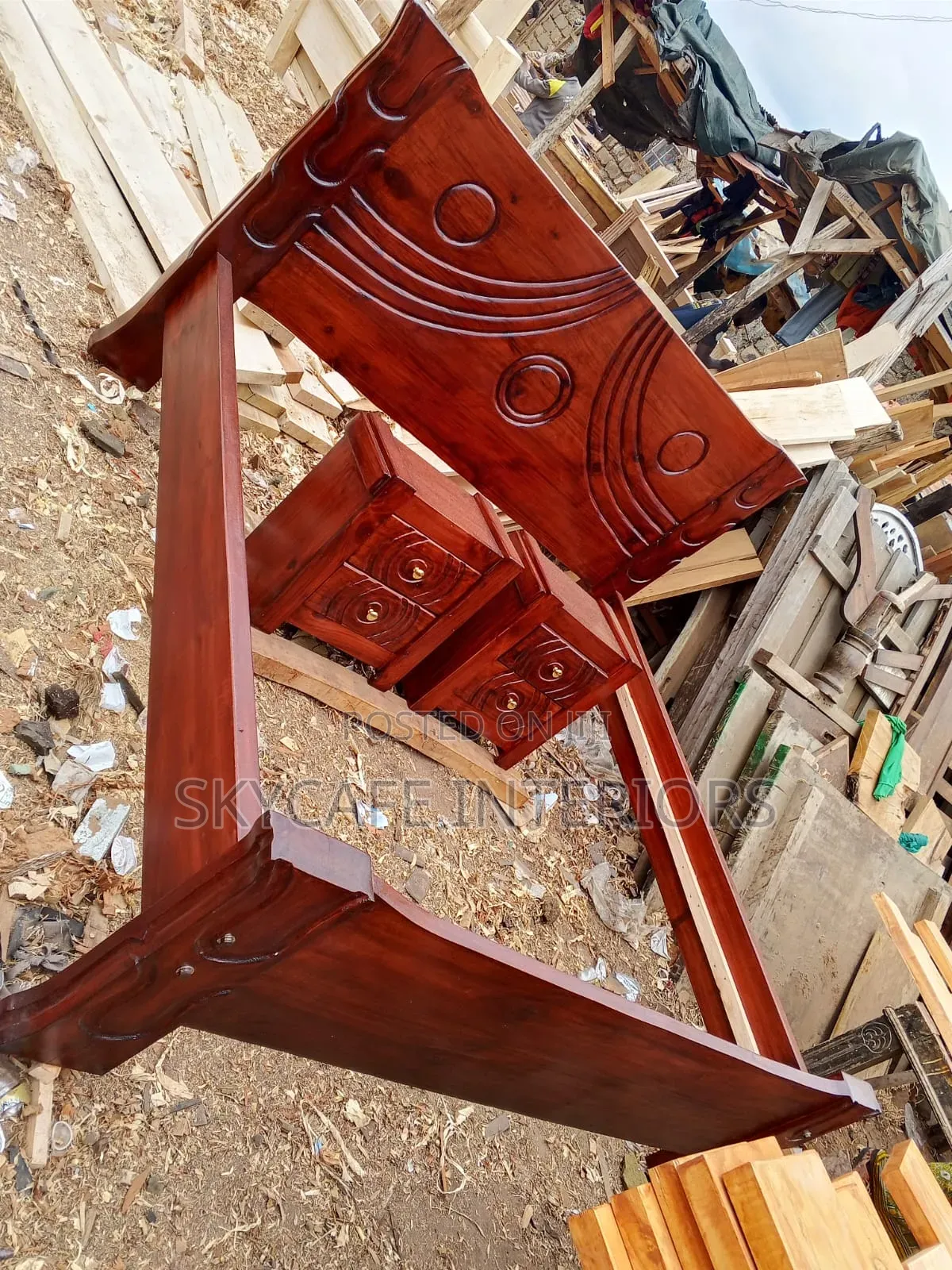 Mahogany Hardwood 5by6 With 2 Side Drawers