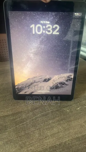 Apple iPad (2025) 128 GB Gray