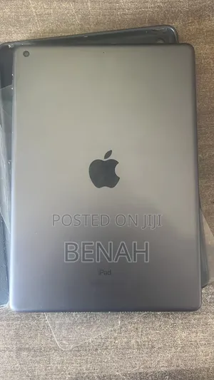 Apple iPad (2025) 128 GB Gray