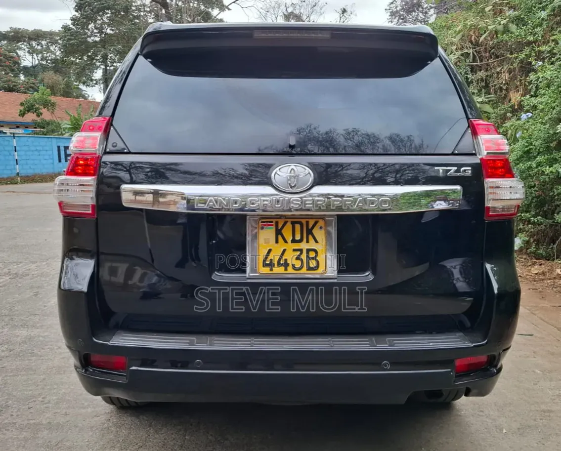 Toyota Land Cruiser Prado 2.8 D-4D 2016 Matt Black